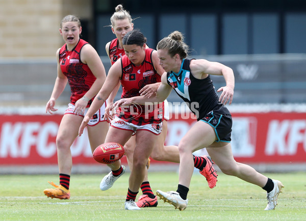 AFLW 2022 S7 Round 10 - Port Adelaide v Essendon - A-481342