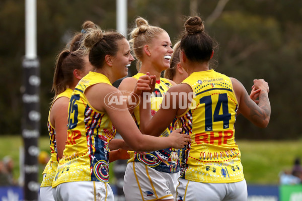 AFLW 2022 S7 Round 10 - St Kilda v Adelaide - A-481353