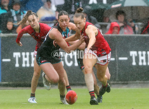 AFLW 2022 S7 Round 10 - Port Adelaide v Essendon - A-482192