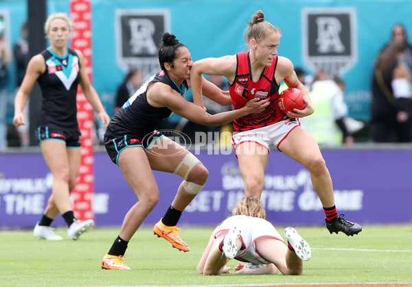 AFLW 2022 S7 Round 10 - Port Adelaide v Essendon - A-482203