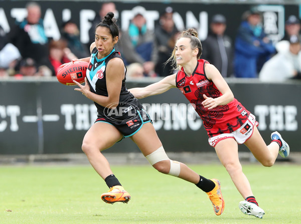 AFLW 2022 S7 Round 10 - Port Adelaide v Essendon - A-483698