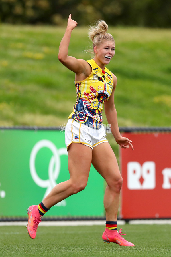 AFLW 2022 S7 Round 10 - St Kilda v Adelaide - A-483728