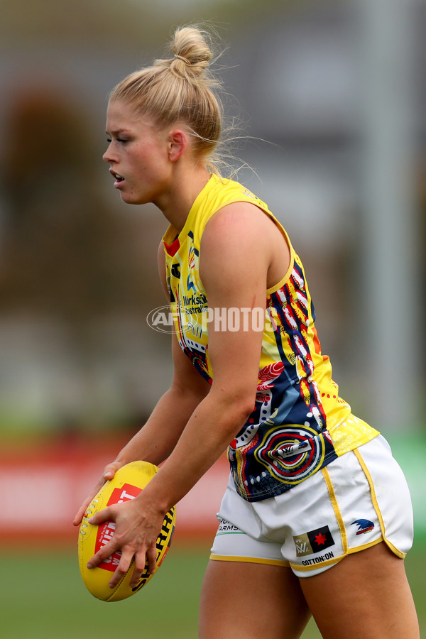 AFLW 2022 S7 Round 10 - St Kilda v Adelaide - A-483757