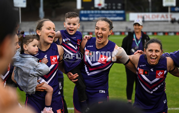 AFLW 2022 S7 Round 10 - Fremantle v Hawthorn - A-489750