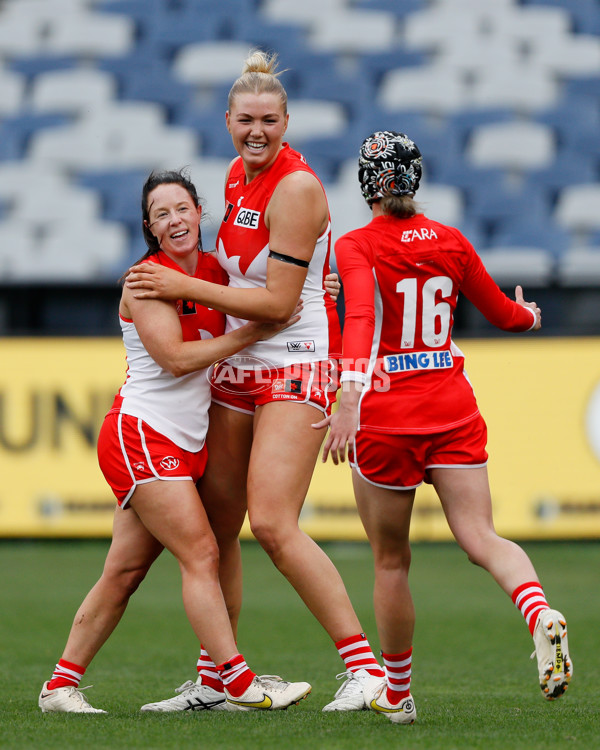 AFLW 2022 S7 Round 10 - Geelong v Sydney - A-492250