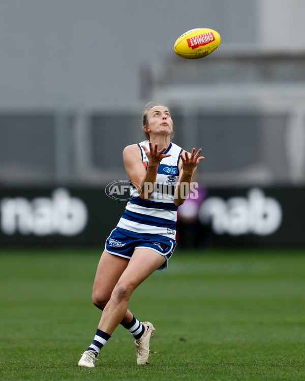 AFLW 2022 S7 Round 10 - Geelong v Sydney - A-493670