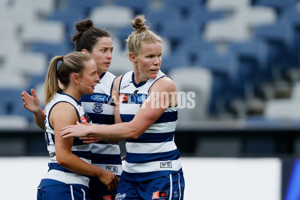 AFLW 2022 S7 Round 10 - Geelong v Sydney - A-494748