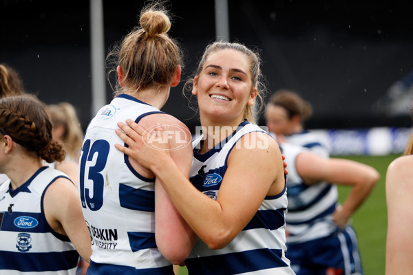 AFLW 2022 S7 Round 10 - Geelong v Sydney - A-497025