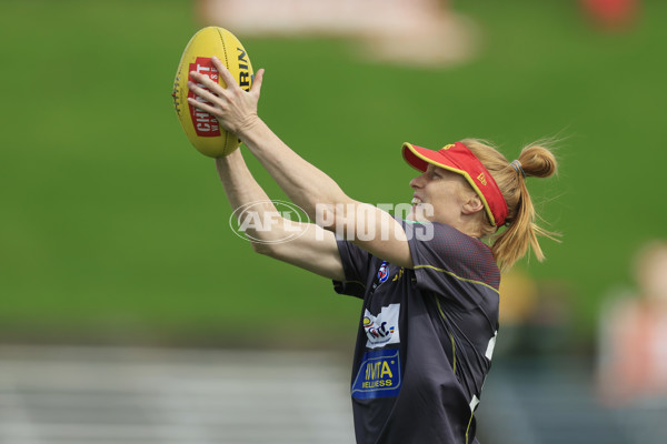 AFLW 2022 S7 Round 10 - GWS v Gold Coast - A-499850