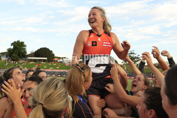 AFLW 2022 S7 Round 10 - GWS v Gold Coast - A-499869