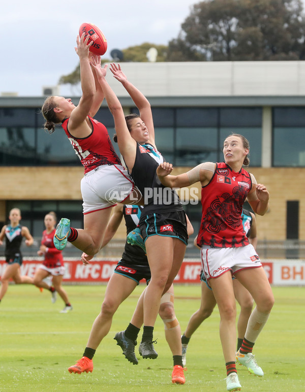 AFLW 2022 S7 Round 10 - Port Adelaide v Essendon - A-501278