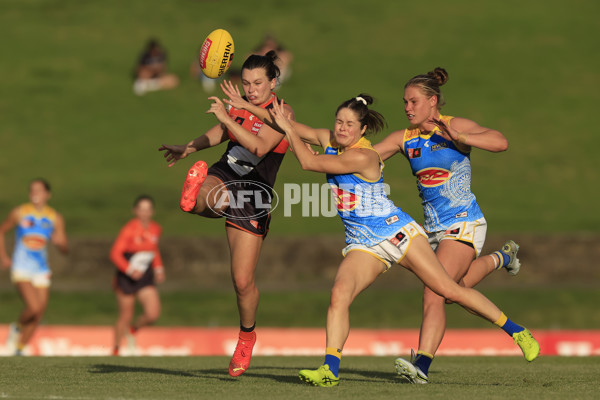 AFLW 2022 S7 Round 10 - GWS v Gold Coast - A-501323