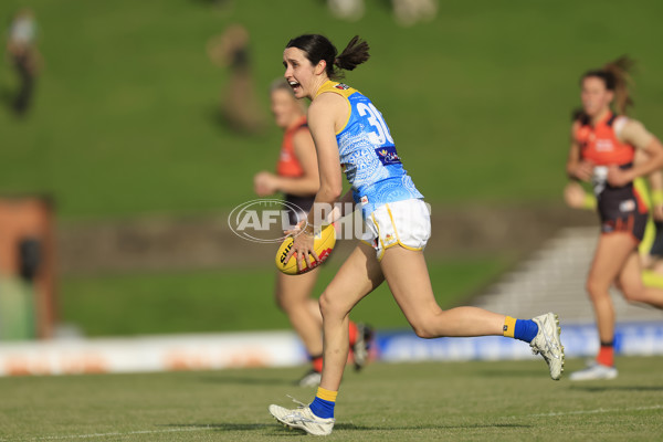 AFLW 2022 S7 Round 10 - GWS v Gold Coast - A-503791