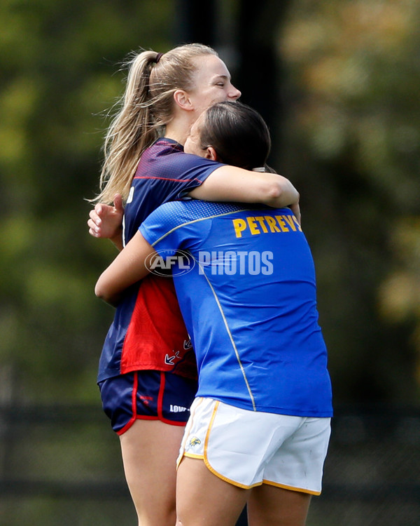 AFLW 2022 S7 Round 10 - Melbourne v West Coast - A-503810