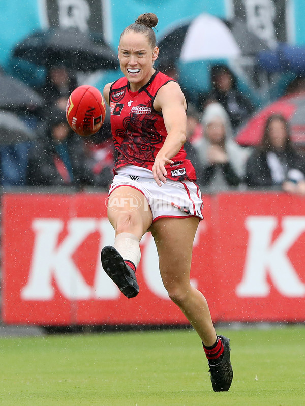 AFLW 2022 S7 Round 10 - Port Adelaide v Essendon - A-503814