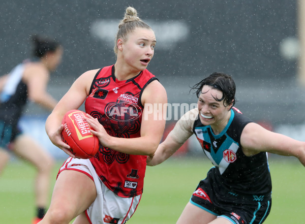 AFLW 2022 S7 Round 10 - Port Adelaide v Essendon - A-506402