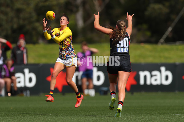 AFLW 2022 S7 Round 10 - St Kilda v Adelaide - A-507572