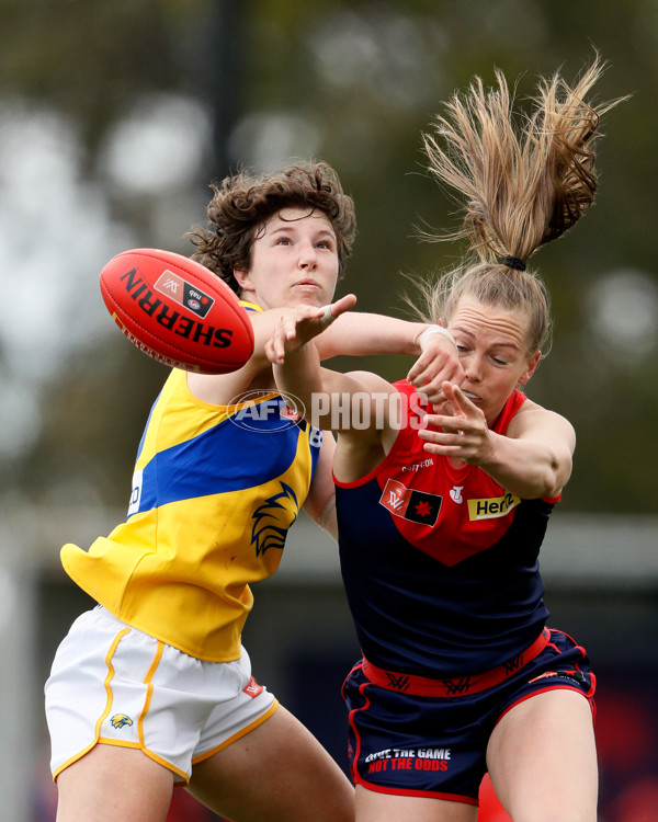 AFLW 2022 S7 Round 10 - Melbourne v West Coast - A-507603