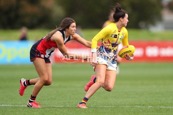 AFLW 2022 S7 Round 10 - St Kilda v Adelaide - A-508808