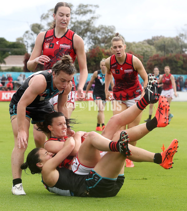 AFLW 2022 S7 Round 10 - Port Adelaide v Essendon - A-508817