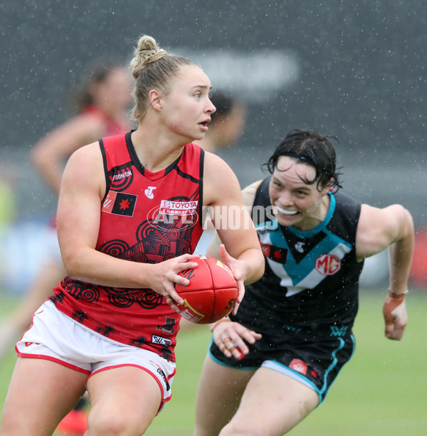 AFLW 2022 S7 Round 10 - Port Adelaide v Essendon - A-508830