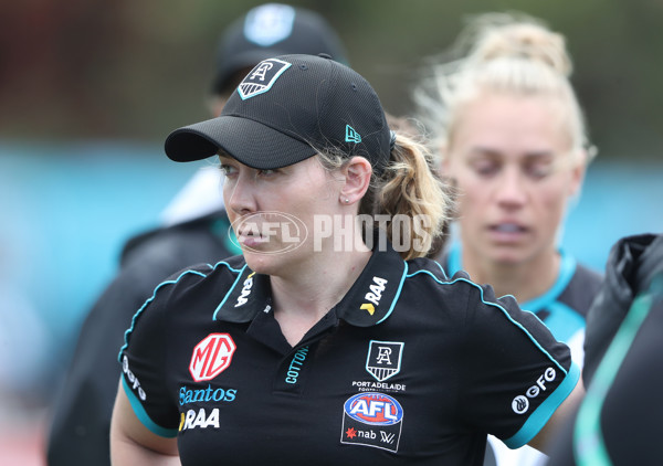 AFLW 2022 S7 Round 10 - Port Adelaide v Essendon - A-510062