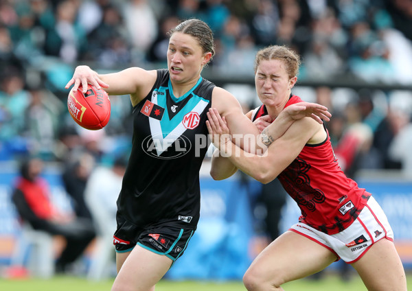 AFLW 2022 S7 Round 10 - Port Adelaide v Essendon - A-510077