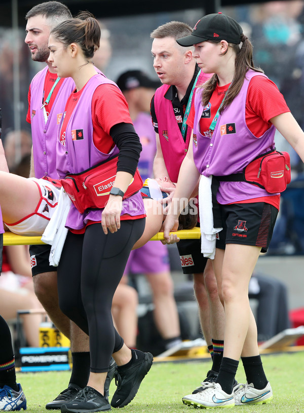 AFLW 2022 S7 Round 10 - Port Adelaide v Essendon - A-511279