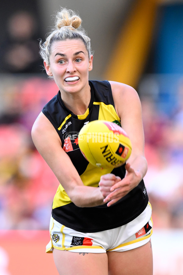 AFLW 2022 S7 First Qualifying Final - Brisbane v Richmond - A-527415