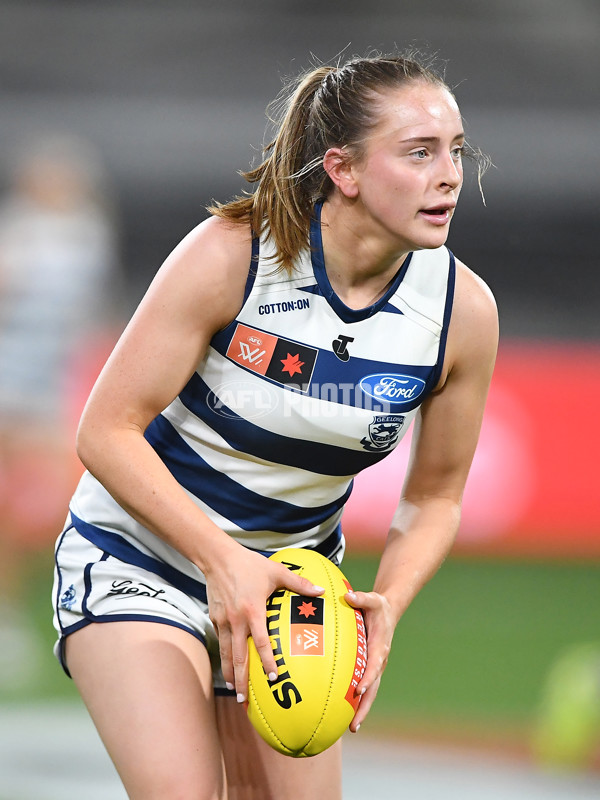 AFLW 2022 S7 First Elimination Final - Geelong v North Melbourne - A-532652