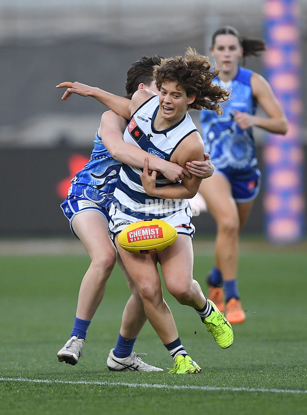 AFLW 2022 S7 First Elimination Final - Geelong v North Melbourne - A-534393