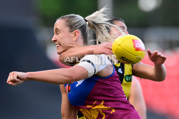 AFLW 2022 S7 First Qualifying Final - Brisbane v Richmond - A-534425