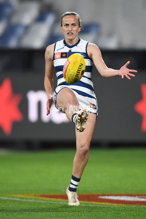 AFLW 2022 S7 First Elimination Final - Geelong v North Melbourne - A-534453