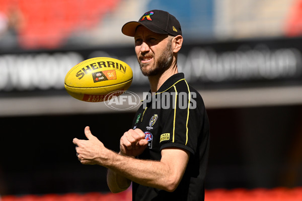 AFLW 2022 S7 First Qualifying Final - Brisbane v Richmond - A-537061