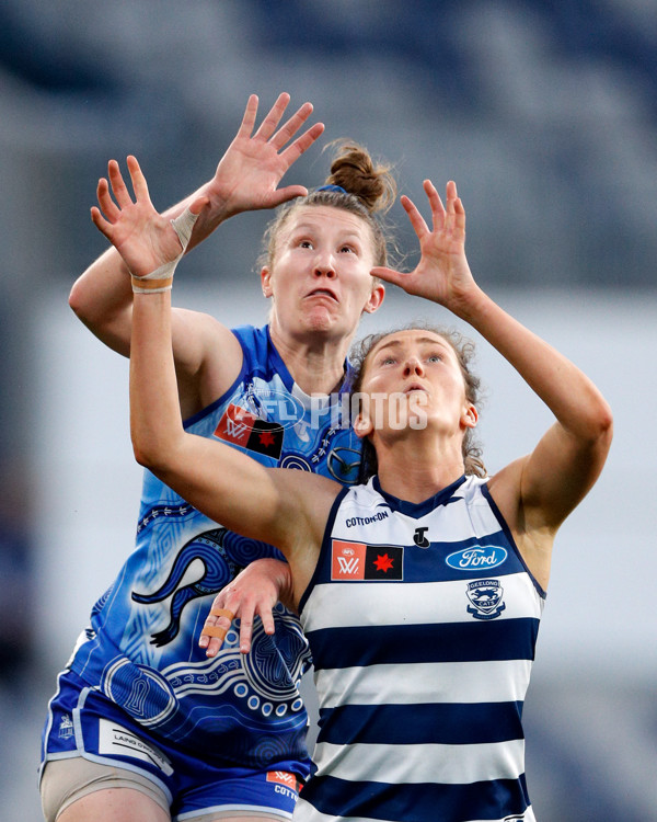 AFLW 2022 S7 First Elimination Final - Geelong v North Melbourne - A-537885