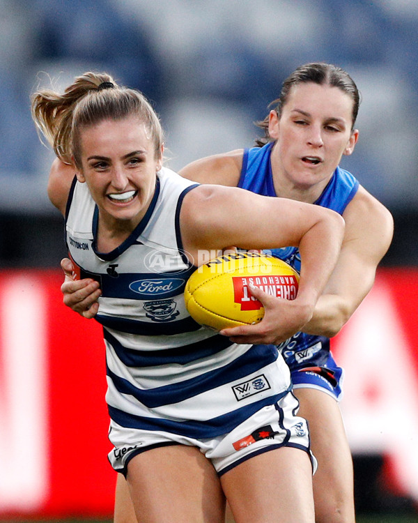 AFLW 2022 S7 First Elimination Final - Geelong v North Melbourne - A-544135