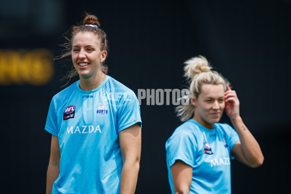 AFLW 2022 S7 First Semi Final - Richmond v North Melbourne - A-544146