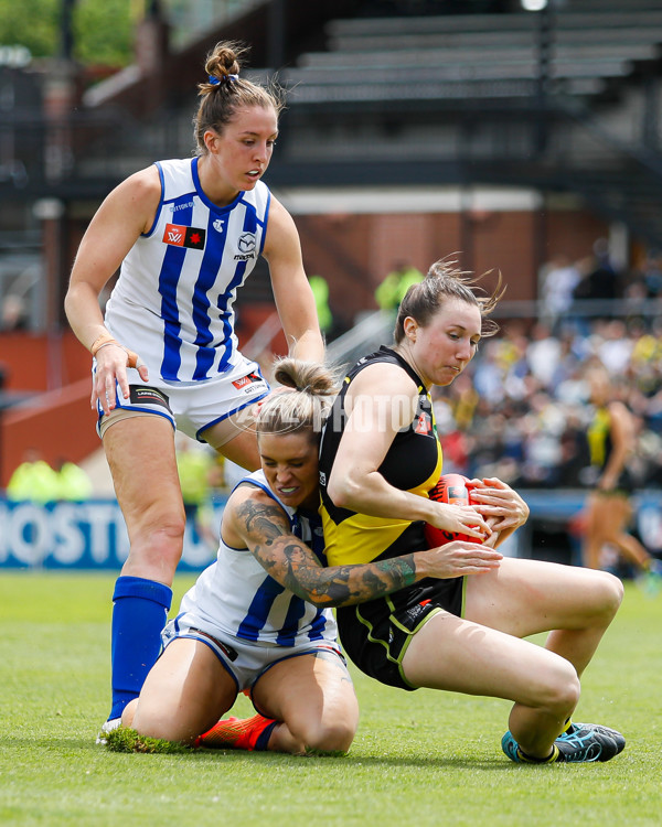 AFLW 2022 S7 First Semi Final - Richmond v North Melbourne - A-545964