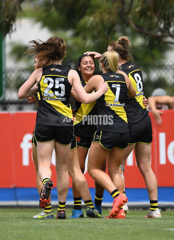 AFLW 2022 S7 First Semi Final - Richmond v North Melbourne - A-545966