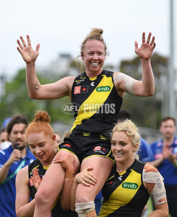 AFLW 2022 S7 First Semi Final - Richmond v North Melbourne - A-551824