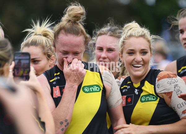 AFLW 2022 S7 First Semi Final - Richmond v North Melbourne - A-554403