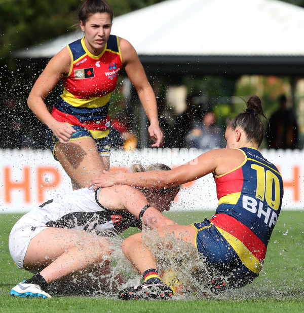 AFLW 2022 S7 Second Semi Final - Adelaide v Collingwood - A-554479