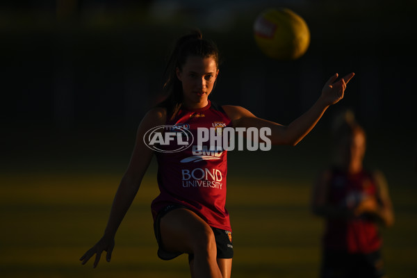 AFLW 2022 S7 Training - Brisbane Lions 151122 - A-557077