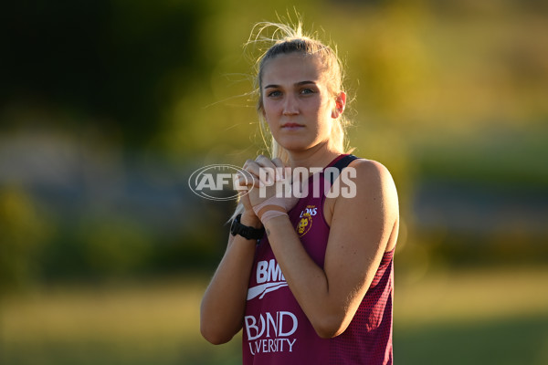 AFLW 2022 S7 Training - Brisbane Lions 151122 - A-557079