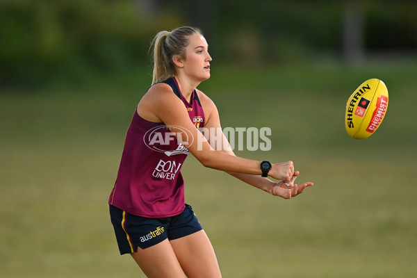 AFLW 2022 S7 Training - Brisbane Lions 151122 - A-557099