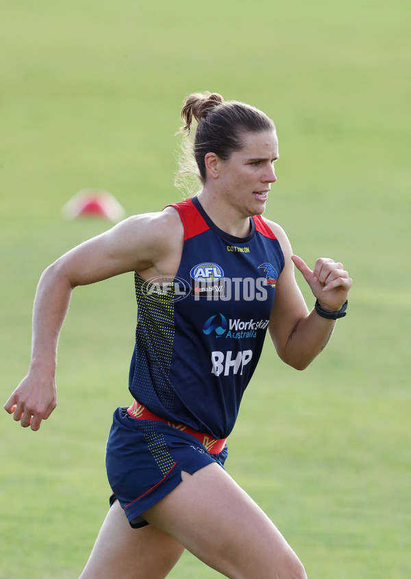 AFLW 2022 S7 Training - Adelaide Crows 161122 - A-567152