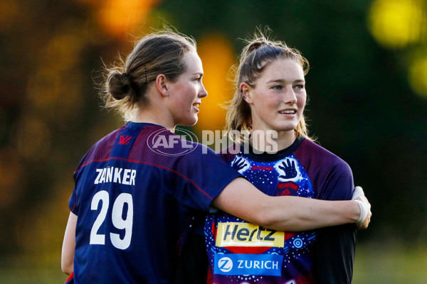 AFLW 2022 S7 Training - Melbourne 171122 - A-572943