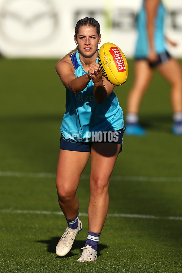 AFLW 2022 S7 Training - North Melbourne 171122 - A-579289