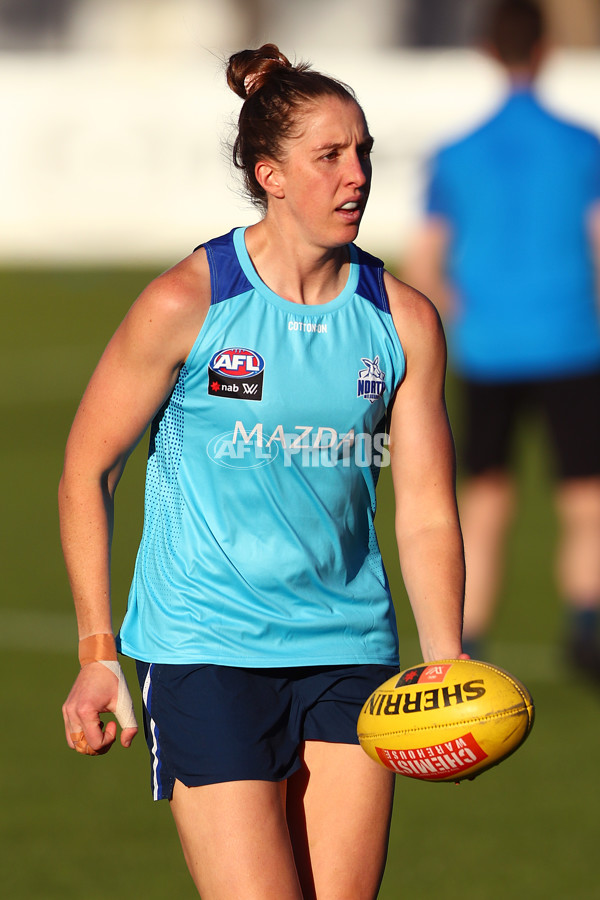 AFLW 2022 S7 Training - North Melbourne 171122 - A-579435