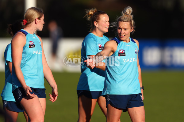 AFLW 2022 S7 Training - North Melbourne 171122 - A-582468